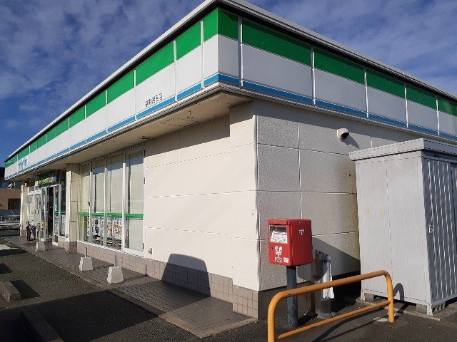 【周辺】 | カーサ・プラテリーアＣ | ファミリーマート 袋井浅名店まで1100m