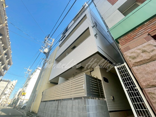 横浜市南区高根町４丁目の賃貸マンションの外観