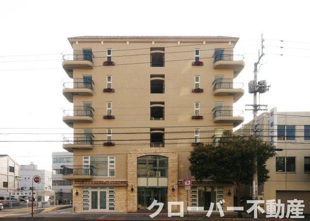ローズの外観