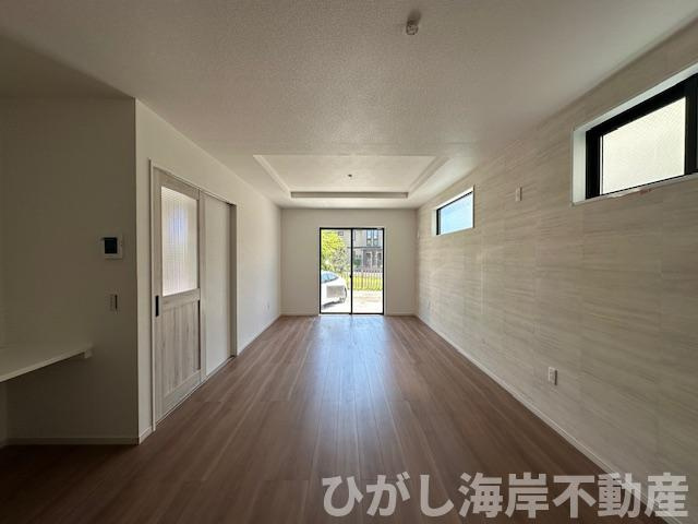 茅ヶ崎市東海岸北5丁目　新築戸建　全３棟の居間・リビング|18帖　LDK