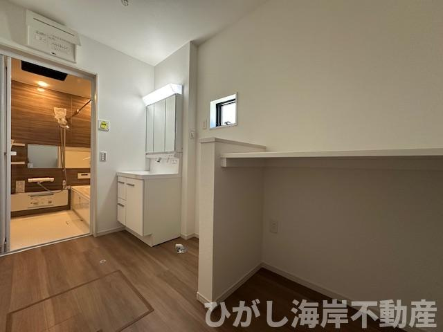 茅ヶ崎市東海岸北5丁目　新築戸建　全３棟の脱衣所|脱衣スペース