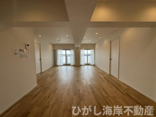マンション茅ヶ崎の居間・リビング|新規リフォーム完了！　22.5帖　LDK