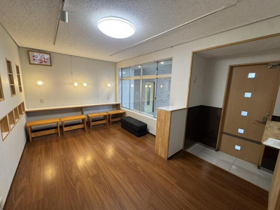 【居間・リビング】 | 白枝戸建借家
