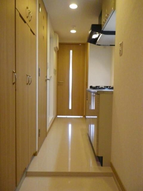 ルーブル西早稲田弐番館の玄関