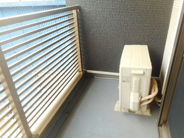 櫓（ｙａｇｕｒａ）のバルコニー