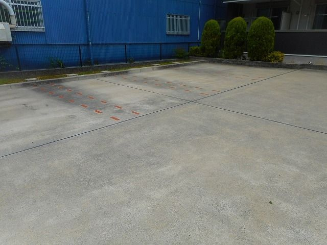 櫓（ｙａｇｕｒａ）の駐車場