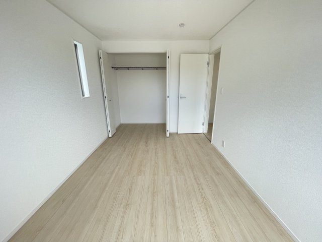 浦添市牧港　第3（全4棟）ラスト4号棟の洋室|4号棟　洋室6.7帖＋CL付き♪（2階4部屋）