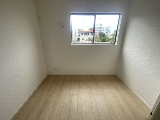 浦添市牧港　第3（全4棟）ラスト4号棟の洋室|4号棟　洋室5帖＋CL付き♪（2階4部屋）