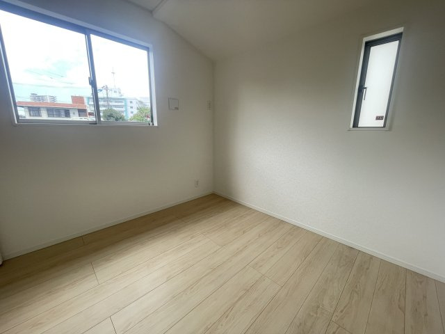 浦添市牧港　第3（全4棟）ラスト4号棟の洋室|4号棟　洋室4.5帖＋CL付き♪（2階4部屋）