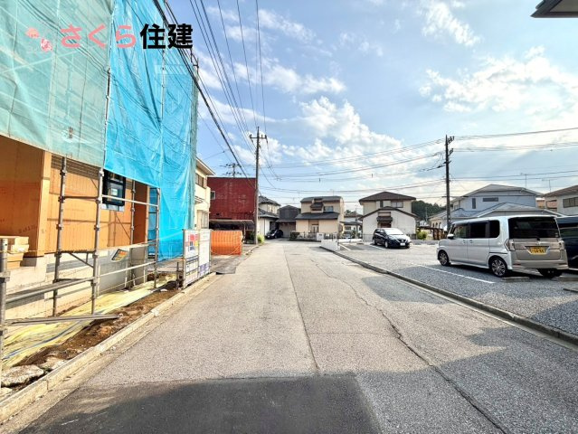 宇都宮市石井町　1号棟の前面道路含む現地写真|前面道路西側6ｍ公道
