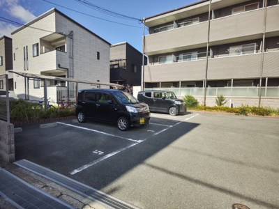 【駐車場】 | アンプルールフェールパルフェ