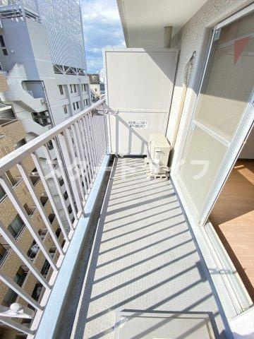 大阪市東淀川区東中島１丁目の賃貸マンションのバルコニー