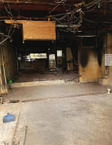 本通3丁目店舗・事務所の洋室
