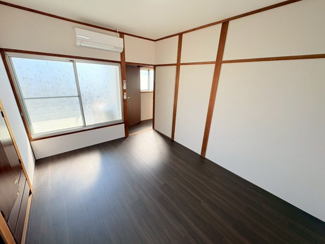 篠原本町1丁目貸家の居間・リビング