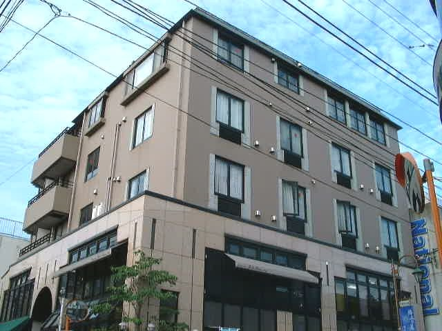 サンクレール的場の外観