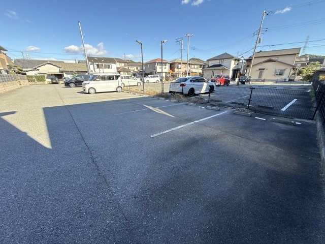 オーハマヴィラの駐車場