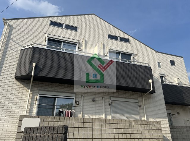 レセーナひばりヶ丘の外観
