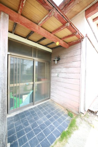 大府神明借家の玄関