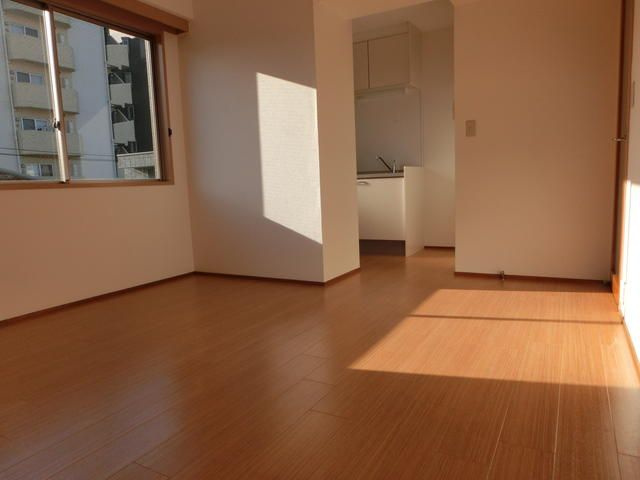 フラット恵潤