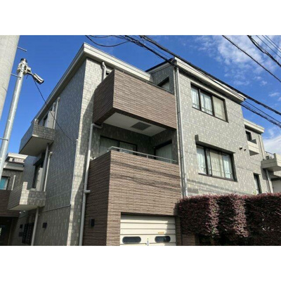【外観】 | ガーデンハウス浜田山 | 鉄筋コンクリート造のがっちりとした建物。