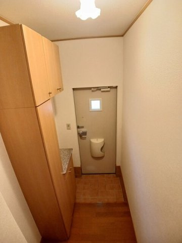 アルフローラの玄関