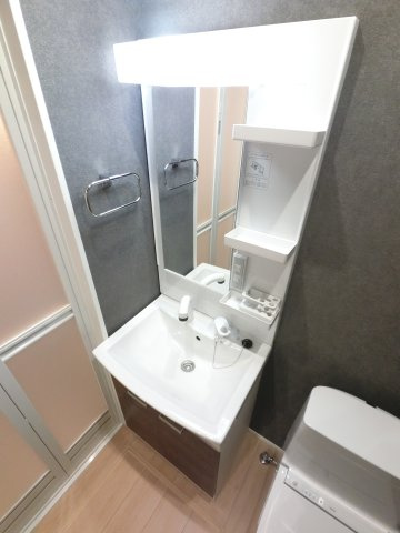 VAU house青葉の森の独立洗面台
