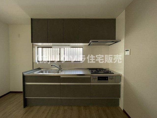 寺方錦通3丁目　中古一戸建てのキッチン|システムキッチン
■物件内覧・資金計画相談・住宅ローン相談、リフォーム相談、お問合せ受付中■
※当日・翌日のご内覧、ご相談はお電話でのお問合せがスムーズです！
