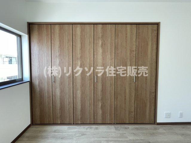 寺方錦通3丁目　中古一戸建ての収納|大容量クローゼット
■物件内覧・資金計画相談・住宅ローン相談、リフォーム相談、お問合せ受付中■
※当日・翌日のご内覧、ご相談はお電話でのお問合せがスムーズです！