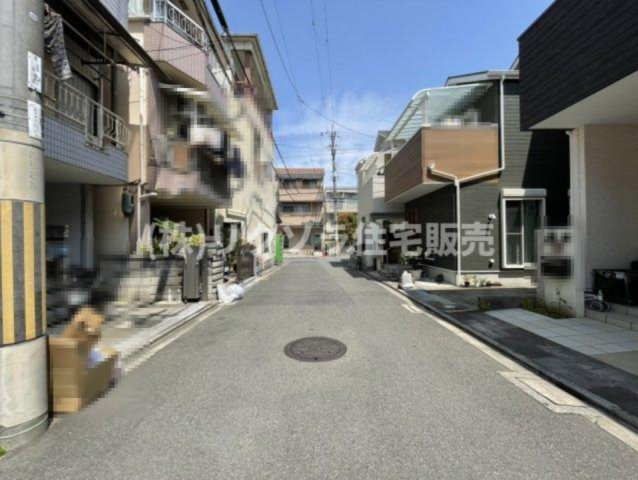 寺方錦通3丁目　中古一戸建ての前面道路含む現地写真|前道　東　幅員4.7ｍ
■物件内覧・資金計画相談・住宅ローン相談、リフォーム相談、お問合せ受付中■
※当日・翌日のご内覧、ご相談はお電話でのお問合せがスムーズです！
