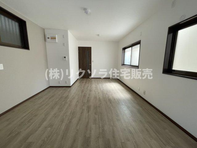 寺方錦通3丁目　中古一戸建てのダイニング|LDK13.0帖
■物件内覧・資金計画相談・住宅ローン相談、リフォーム相談、お問合せ受付中■
※当日・翌日のご内覧、ご相談はお電話でのお問合せがスムーズです！