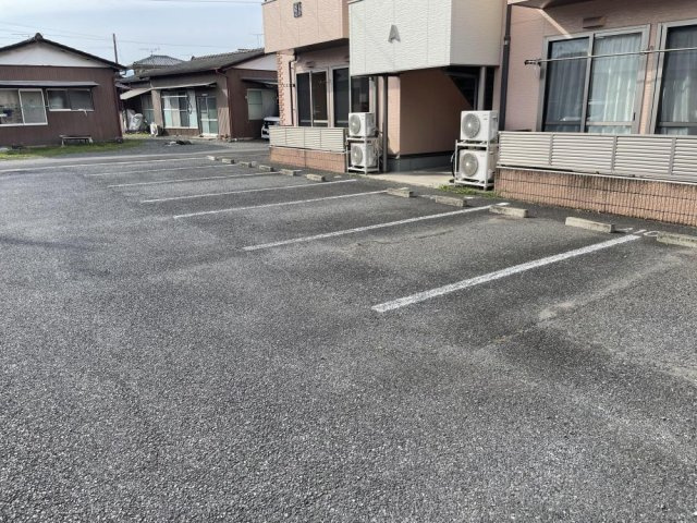 パナハイツヴィレッジAの駐車場