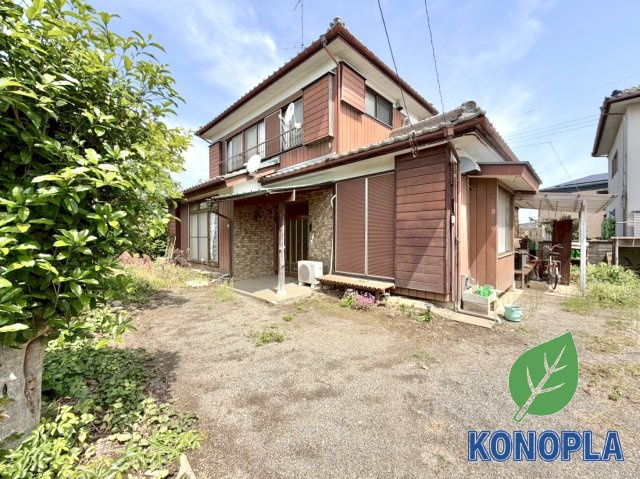 【中古戸建】深谷市上野台の外観|■外観｜お庭から季節の移ろいを感じることが出来ます♪一年中飽きることなく住みながら楽しめる住まいです♪