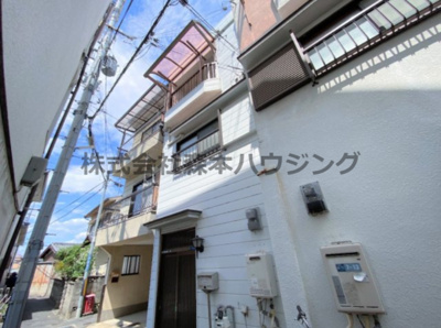【外観】 | 　寝屋川市錦町7テラスハウス | 落ち着いた雰囲気の外観です