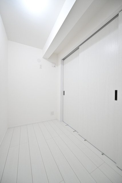 Ｔｈｅ　Ｒｅｓｉｄｅｎｃｅ　Ｎｉｈｏｎｂａｓｈｉの洋室|明るい洋室です
