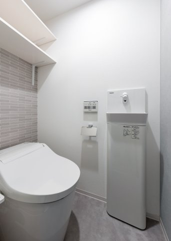ＧＲＡＮ ＰＡＳＥＯ三宿Ⅱのトイレ|落ち着いた色調のトイレです