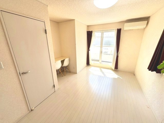 桶川市坂田東1丁目　中古戸建の寝室|※家具等はCG加工で消しています
