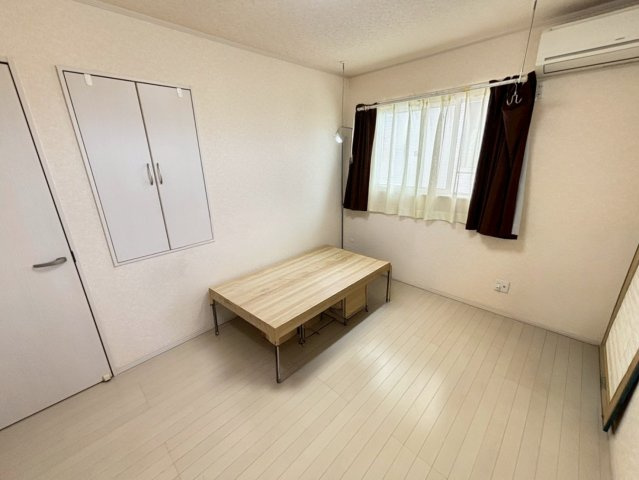 桶川市坂田東1丁目　中古戸建の洋室|※家具等はCG加工で消しています