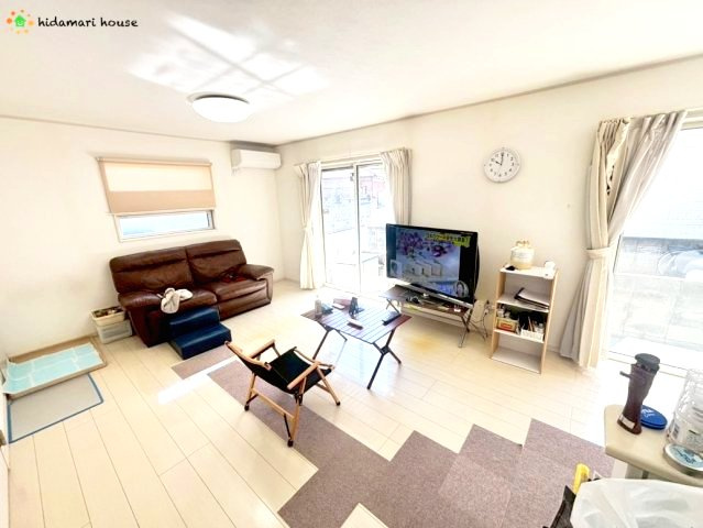 桶川市坂田東1丁目　中古戸建の居間・リビング