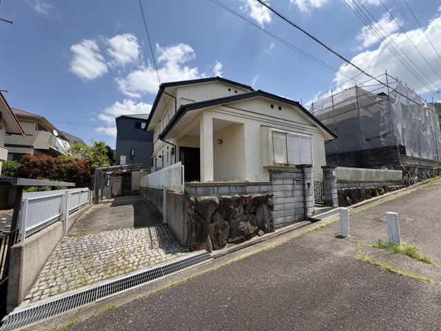 東有野台1丁目一戸建