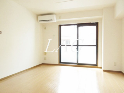 【居間・リビング】 | 桐屋ビル | 洋室のお部屋です。