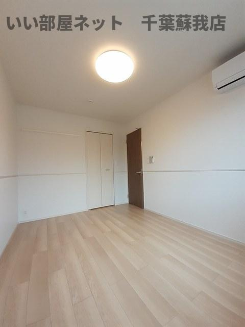 ハーモニーガーデンの寝室|落ち着いて過ごせるお部屋なので、寝室にいかがでしょうか