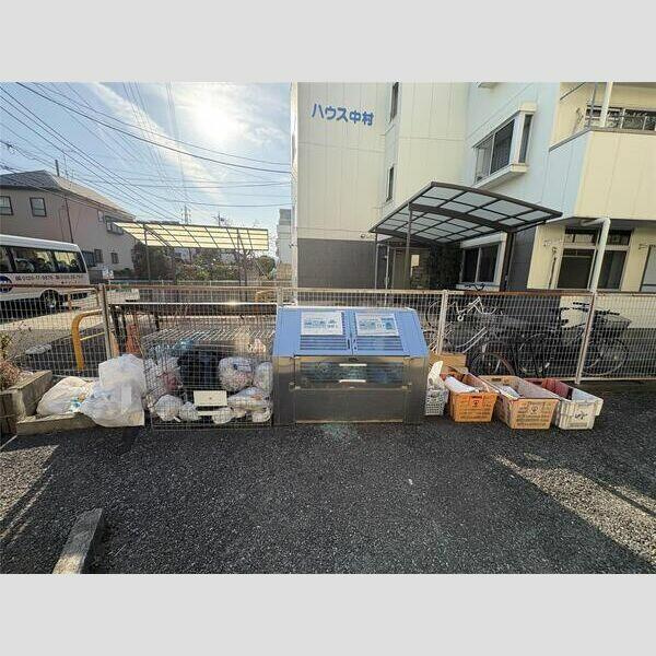 ゴミ捨て場