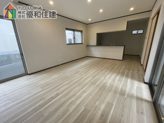 【居間・リビング】 | 中古戸建　明石市大久保町大久保町