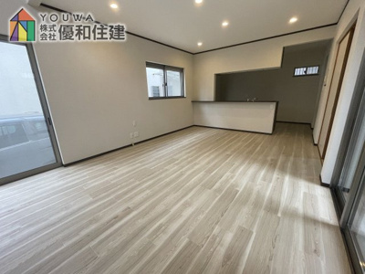 【居間・リビング】 | 中古戸建　明石市大久保町大久保町