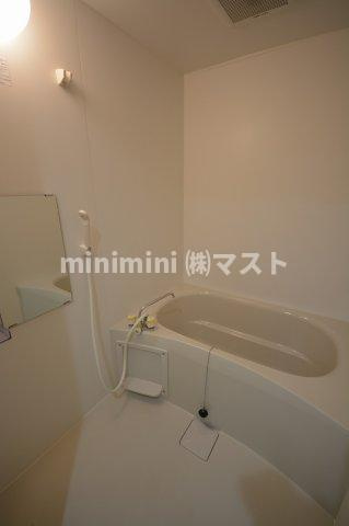 ガーデンハイツ江戸堀の浴室