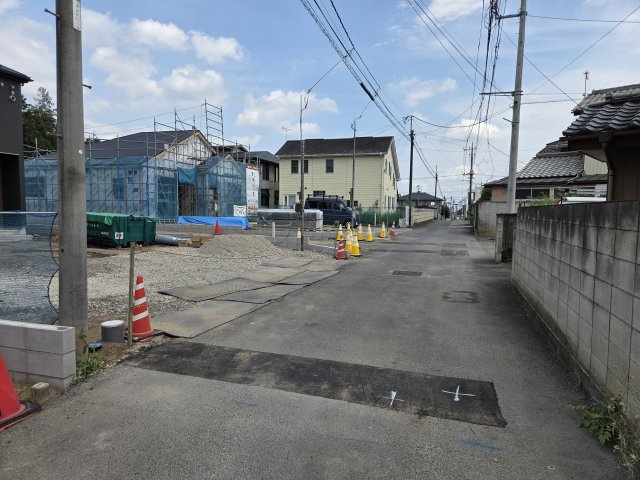 新築　桐生市相生町2丁目1期　LIGNAGE　１号棟の前面道路含む現地写真|現地写真　南側接道幅員約4ｍ	