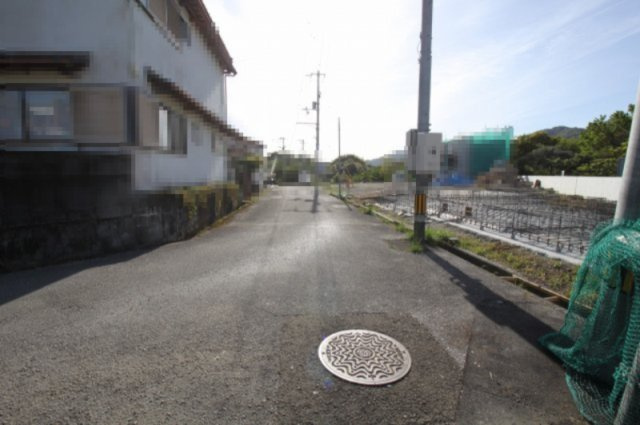 瀬戸東町　G号地　新築戸建　（全6区画）の前面道路含む現地写真|南側　幅　5.8ｍ