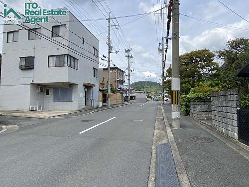 平野上柳町　土地の前面道路含む現地写真
