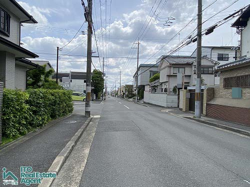 平野上柳町　土地の前面道路含む現地写真