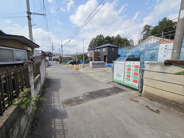 新築　桐生市相生町2丁目1期　LIGNAGE　3号棟の前面道路含む現地写真|現地写真　南側接道幅員約4ｍ	